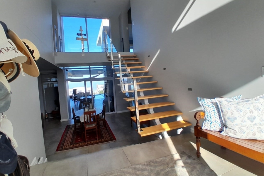 4 Bedroom Property for Sale in Yzerfontein Western Cape